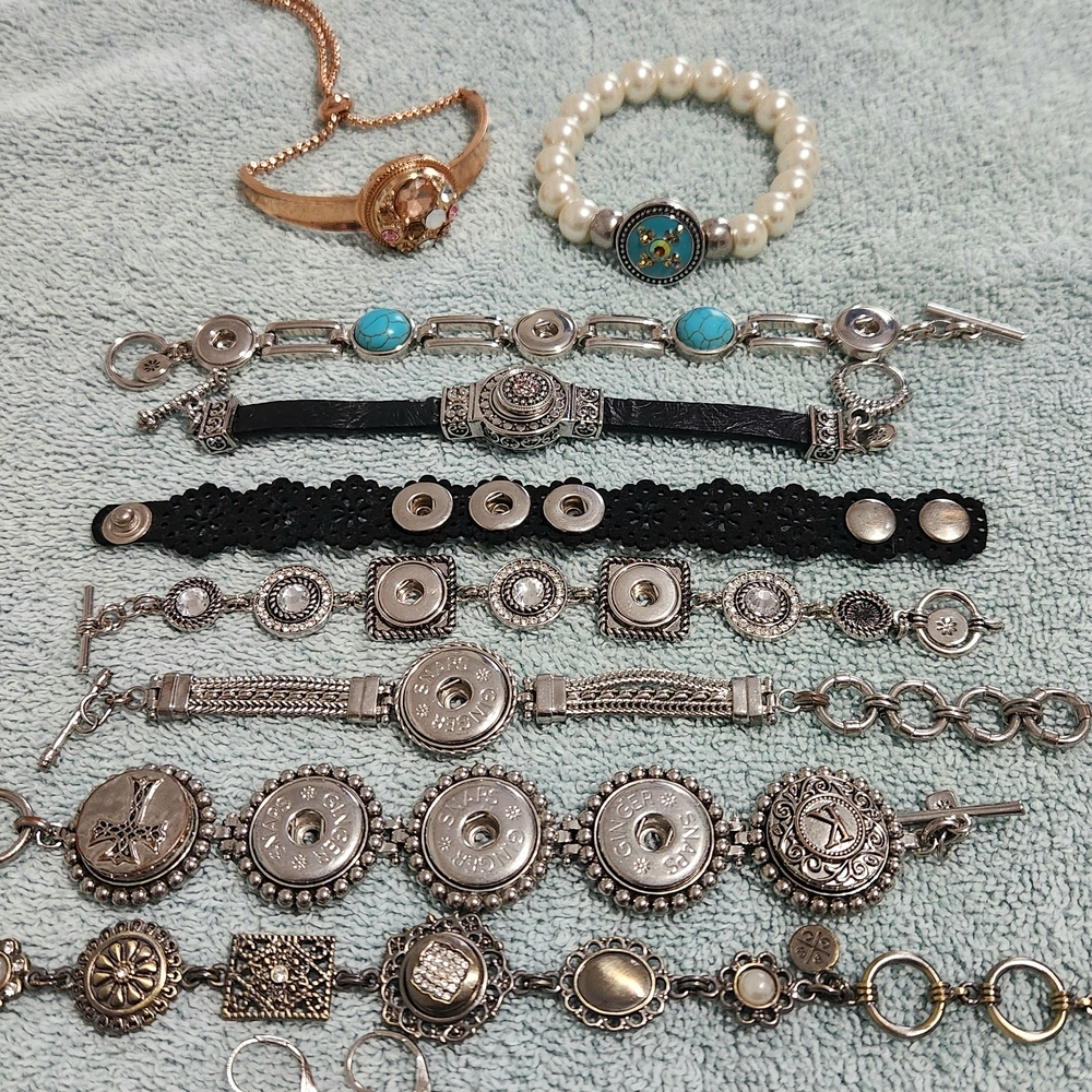 HUGE LOT of Ginger Snaps Jewelry. - Picture 3 of 6